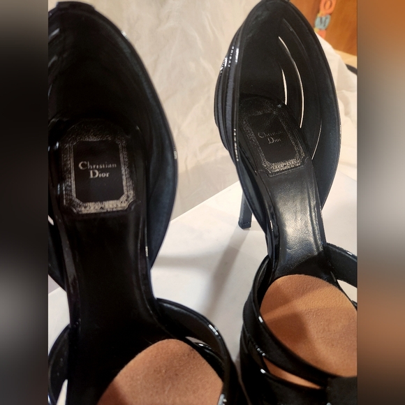 Christian Dior Karma Dorsay patent leather and satin pumps in box/bag - Picture 5 of 8